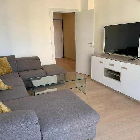 Apartamento Nuovissimo E Elegante