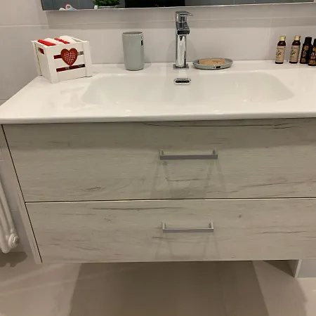 Nuovissimo E Elegante * Turín